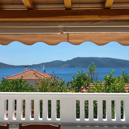 Pelagos Semesteranläggning (resort)
